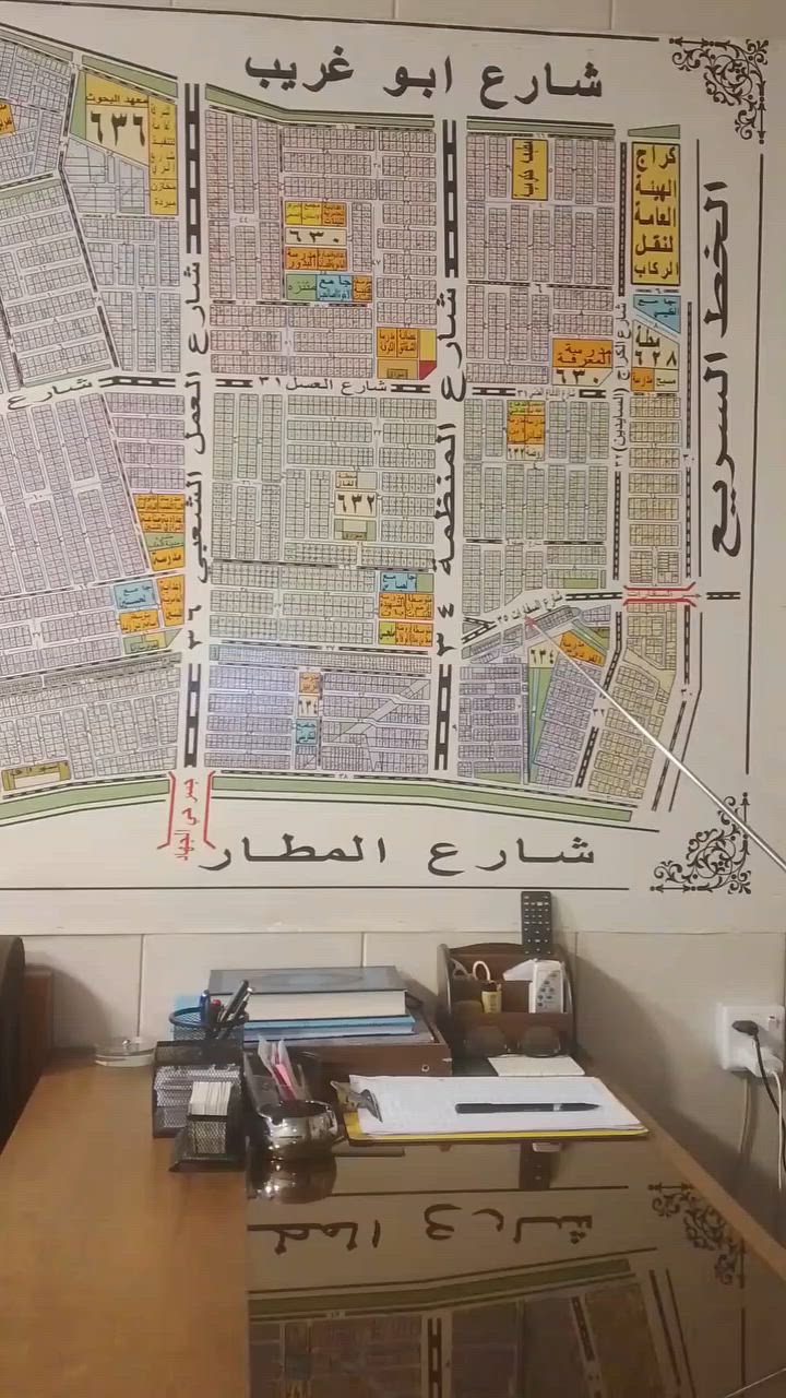300متر العامريه بناء كلاسيك 2400دينار المتر ***********
