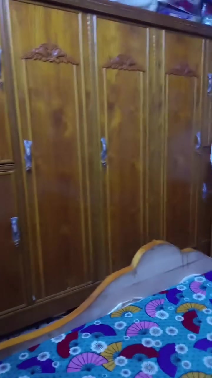 غرفه للبيع مليون و200
***********
