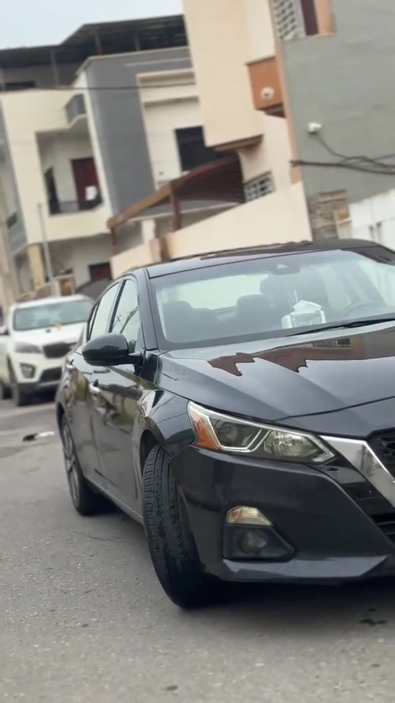 السلام عليكم
نيسان التيما  2019 فئة Sl
 محرك 2500 cc  رقم اربيل  ماشية 146000 الف كيلو متر  وارد امريكي / مواصفات ويل 19 انج / تشغيل عن بعد / لايتات led / كشنات جلد اسود / نقط عمياء / رادار امامي خلفي جانبي / تحديد سرعة / توقف ذاتي خلفي امامي / حساسات خلفية / كاميرا خلفية / شاشة كبيره تدعم ابل كار بلي واندرويد اوتو / تدفئة مقاعد + ستيرن /حادثها  جاملغ يسار +يمين سرقة بامريكا فقط لاغير سونار مرفق في الصور 
رقم الشاصي  1N4BL4EV7KC204703عنواني الموصل الجانب الايمن ***********
السعر 130وبيها مجال
