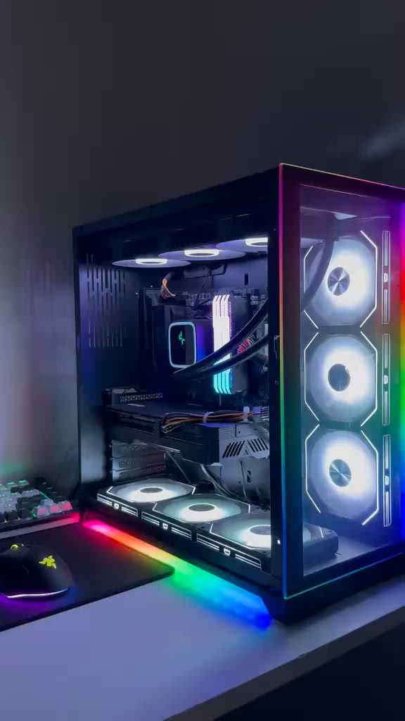 السلام عليكم 
PC مستخدم للبيع 
المواصفات :-
CPU : Ryzen 5 5600X
GPU : AMD RX6750 GRE 10GB ASUS نسخة يابانيه
‏ Motherboard : B550M AORUS ELITE
RAM : 8x4 =32 GB DDR4 3600MHz CORSAIR
SSD : M2 1T msi 
Power supply : 700W aigo
CPU Cooler : Deepcool LS720 SE DIGITAL 
CASE : LIAN LI 011 DYNAMIC RAZER EDITION  نسخه خاصه 
———————————————
و ويا ماوس RAZER BASILISK v3 
و كيبورد REDRAGON UCAL PRO WIRELESS 75%

طبعاً القطع من شركات معروفه و الحاسبه RGB 
و كل كراتين القطع موجوده 
مثل ما موضح بالصور 
للاستفسار: ***********
