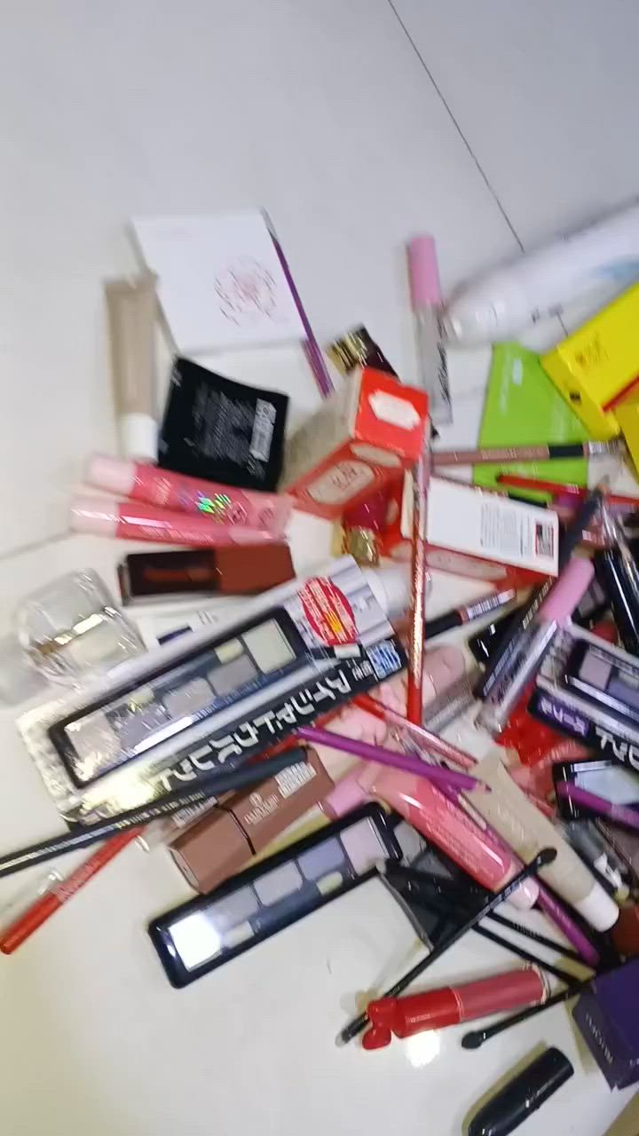 مكياج وكم قطعه عناية  شلعه كامله سعرها مع توصيل 50


**إذا كنت صاحب هذا الإعلان وتريد حذفه لأي سبب، رجاءا أرسل رسالة إلى الدعم الفني**