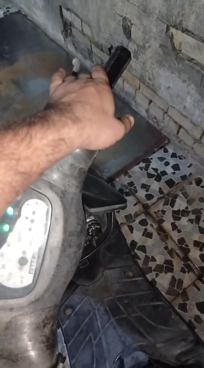 كامله من كلشي ب ٢٧٥ قفل جنطه فحل الدراجه شاصي شرط مراوس وبيع ***********
