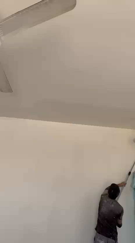صباغ متفرغ شغل  صبغ وديكورات طلس سنفره معالجة رطوبه تصليحات بياض صبغ داخل وخارج ترميم  بيوت وشقق كل انواع الصبغ مكاني بغداد ***********
