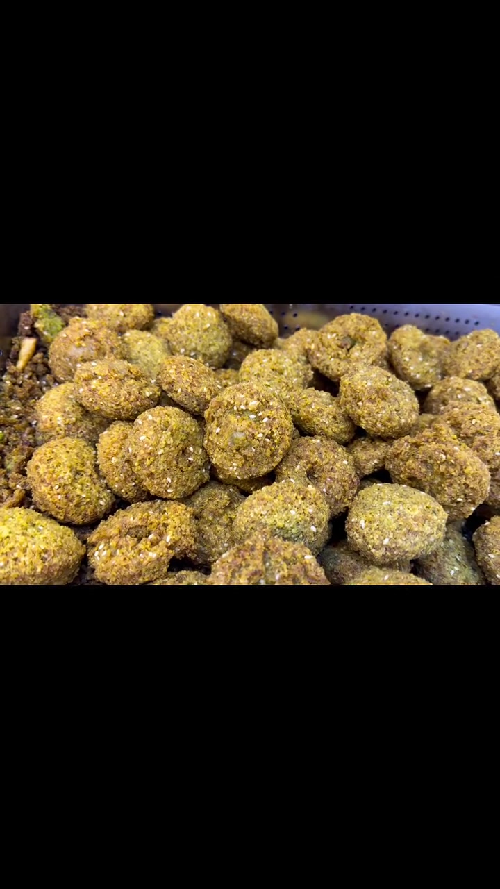 قشششش  فلافل واحد ديالى 🌯 🔥 فلافل فلافيلو المقرمش… حار بحار! 🔥🌯

كول لصاحبك: شوكت تعزمني على لفة مشكل يم فلافيلو؟ 😉

استمتع بأشهى لفات الفلافل المقرمشة، مع الخضرة الطازجة والمقبلات المميزة والطعم اللي ما يتكرر أبداً! 😋

⏰ أوقات العمل:
من الساعة 10:00 صباحاً ولغاية 12:00 ليلاً

📍 العنوان:
خانقين – باشا كوبري، مجاور مخضر ضياء القديم

📞 للطلب والاستفسار:
***********

💛 فلافيلو خانقين
القرمشة الأصلية والطعم الذي لا يُنسى. 🌯
