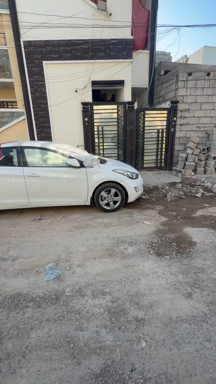 سلام عليكم بيت مساحه ١٠٠ متر سعره مناسب بشارع غالب ملك زراعي صرف سند ٢٥ البيع الاتصال ***********
