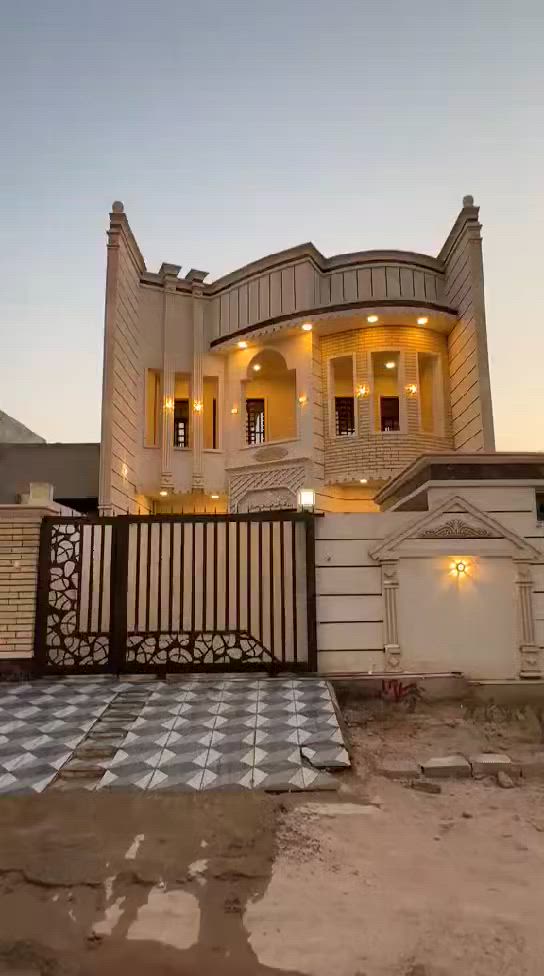 دار للبيع ملكي ✨⚜️
#تكريت الديوم منطقة 16 الف🔻 
المساحة الدار 240 متر واجه 8 نزال 30
التفاصيل الدار 4غرف نوم وصاله وستقبال ومطبخ اربع مجموعات صحيات الدار شغل درجه اولى مال جناي موقع مميز قريب على شارع 60 شارع الدار 15
السعر ب160 مليون وقابل للتفاوض 🔻↔️🏠 
#اللاستفسار اتصال على رقم
*********** ☎️ مكتب الأمين للعقار على شارع 60 مقابيل مجمع طيبة 2
