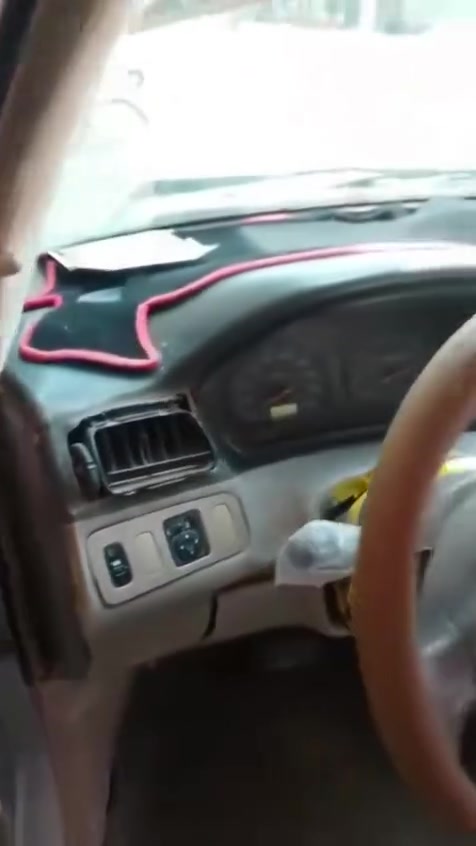 مسيوبيشي شاروت ٢٠٠٩ رقم انكليزي باسمي رقم ديالى ٧ راكب سنويه لل٣٠ 
محور مكينه وكير كورلا ٢٠٠٠
كهربائيات كلها شغاله
تبريد ميشتغل بس غراضه موجودات
مكاني شهربان
بيع او مراوس حسب القناعه ٦٠$ بيها مجال
***********
