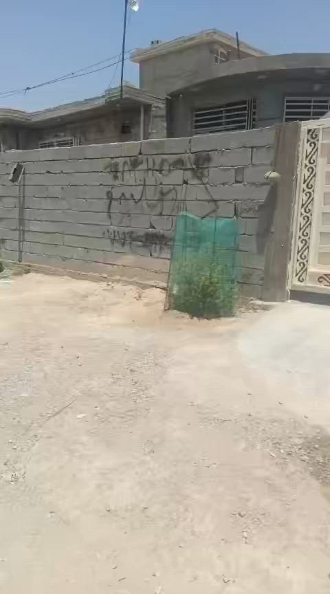 قطعه للبيع عنوان حي رشيدشارع  الاول مساحه 210.  الاستفسار ***********
