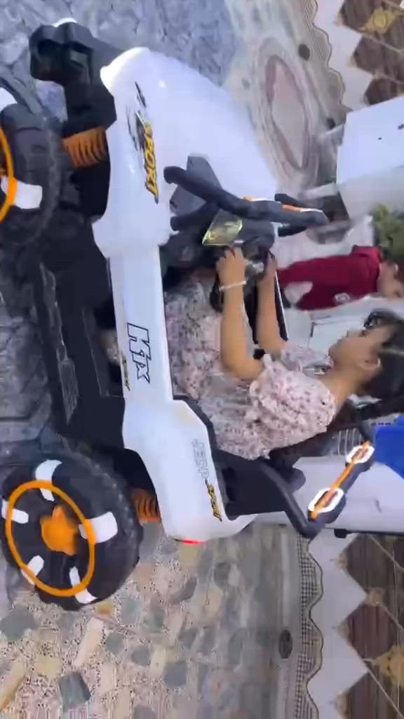سياره اطفال للبيع جديده استخدام جدا قليل كامله ريمونت تحكم او يكدر طفل يسوقهه وحده من عمر سنه الى ١٥ سنه بطاريه وشاحنه وياهه اخذتهه ب٤٠٠ ابيعهه ب١٥٠


**إذا كنت صاحب هذا الإعلان وتريد حذفه لأي سبب، رجاءا أرسل رسالة إلى الدعم الفني**
