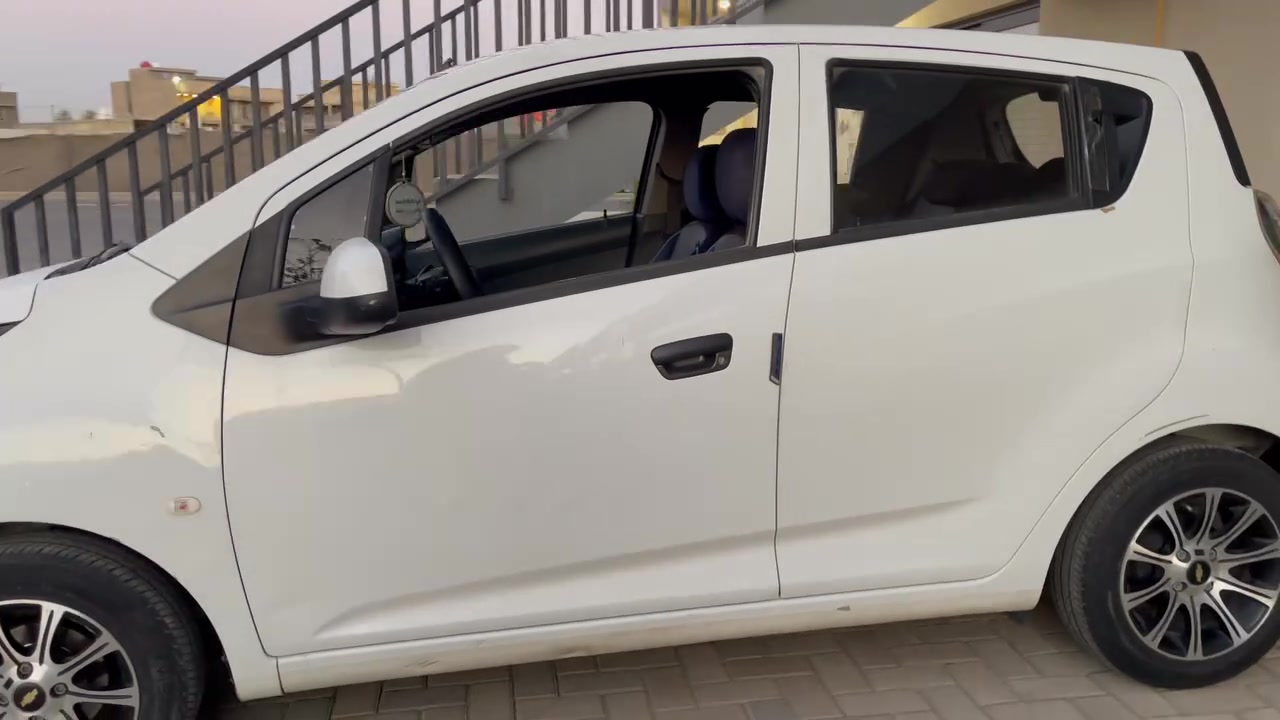 🚗 للبيع – شفروليه سبارك خليجي موديل 2013 🚗

✅ موديل 2013 (خليجي)
✅ جاهزة من كل شيء، ما تحتاج أي مصروف.
✅ نظيفة جداً ومرتبة، استعمال شخصي ومال بيت.
✅ محرك، قير، تبريد، بحالة ممتازة.
✅بدون حادث وبدون صبغ .

💰 السعر: 63 (قابل للتفاوض بالمعقول بعد المعاينة).

للاستفسار أو المعاينة، راسلني على هذا الرقم :
***********
