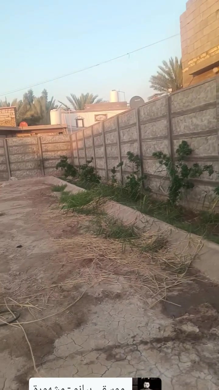 سلام عليكم مزرعه ١٢٥٠متر طابو زراعي سند ٢٥كافه خدمات من ماء كهرباء سعر ١٣٠مليون موقع على النيل القديم قرب مخازن مرجان رقم الهاتف/***********
