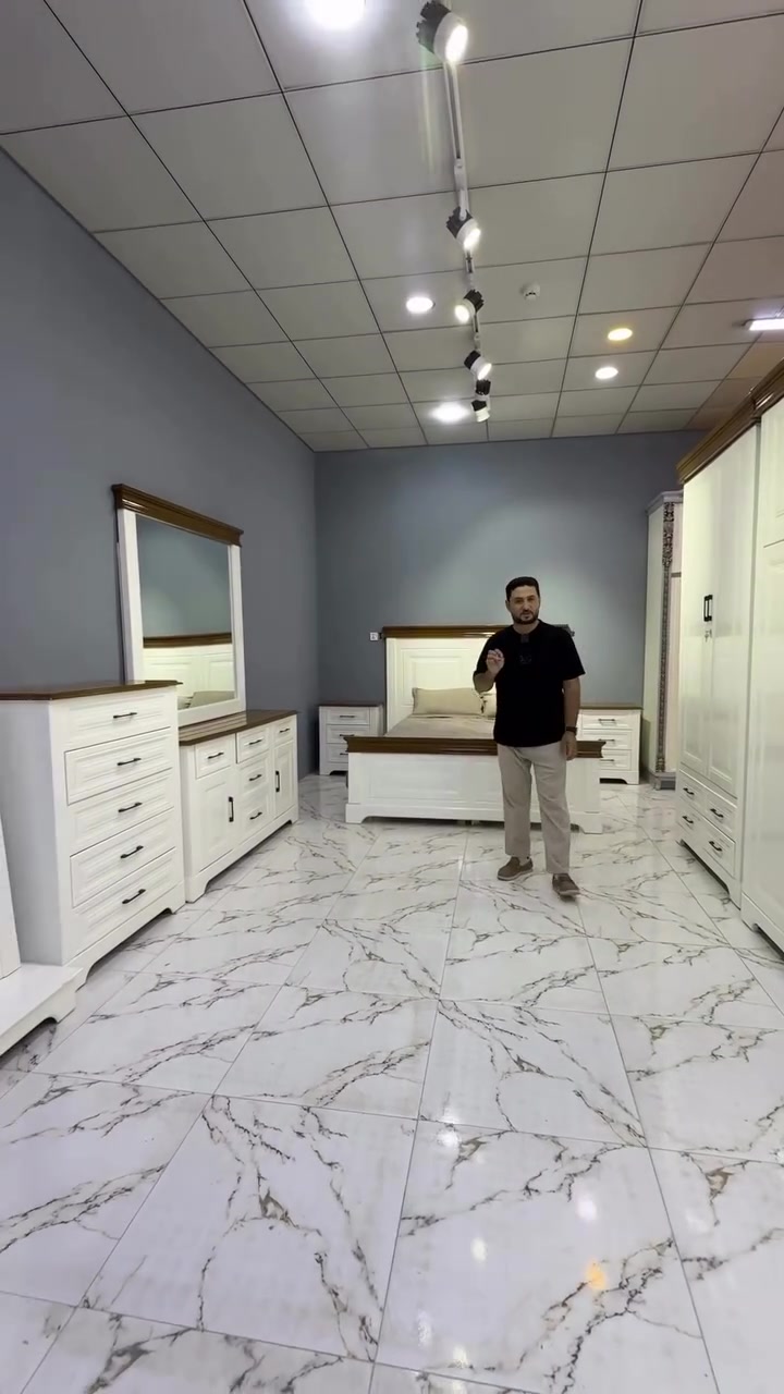 اللهم صل ع محمد وال محمد 

موديل كلاسك التقطيع الخارجي 

نجارة عراقيه بتصميم تركي 

متوفر الان تكدر تحجز عليه السعر 3 مليون و50 ألف

شامل النقل والشد مجاناً داخل النجف 

معرض نجارة الأمير النجف الاشرف حي ميسان شارع البوريات مجاور مجمع ملوكه 
***********#نجاره_عراقيه🇮🇶درجه
