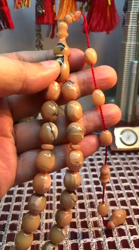 السلام عليكم 
عروض شهر محرم ويشهد الله بسعر الجمله 
مسباح سندلوس مساطب عرگ مرمري تمليكه جراخة اسطه جهاد الفلسطيني خامه اصليه ذمه شرط صلابه وطكه وملمس ناعم 
الوزن 55 غم القياس 12/14 العدد 45 خرزه فواصل كعب الغزال 
السعر 30 الف شامل أجور التوصيل


**إذا كنت صاحب هذا الإعلان وتريد حذفه لأي سبب، رجاءا أرسل رسالة إلى الدعم الفني**