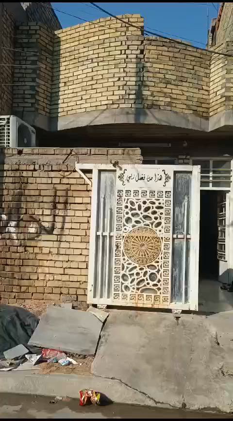 السلام عليكم بيت للبيع ١٠٠ متر امانه طابق ونص حي البتول قريب على مدرسة نور الهدى وقريب على الشارع العام الاتصال على هذا الرقم ***********
