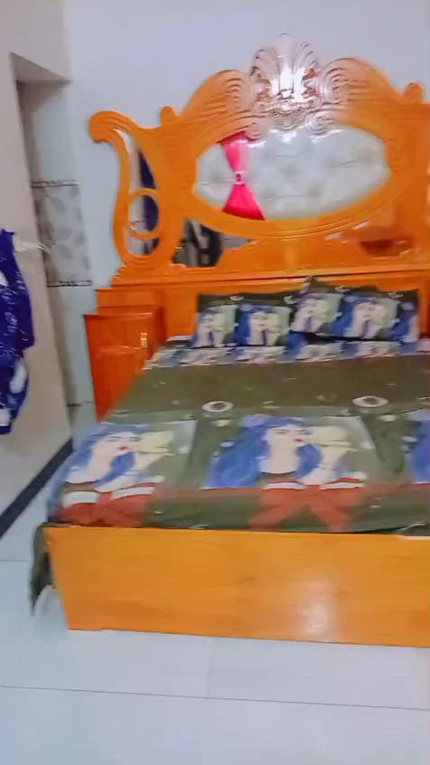 السلام عليكم غرفة للبيع بـ مليون وبيها مجال للاتواصل ***********
