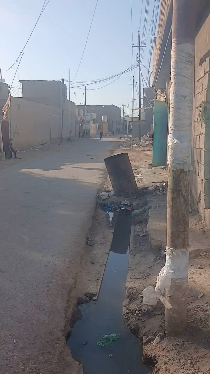 سلام عليكم بيت يتكون من ٥ خرف سند ٢٥ قرب مطعم جواد ***********/***********

