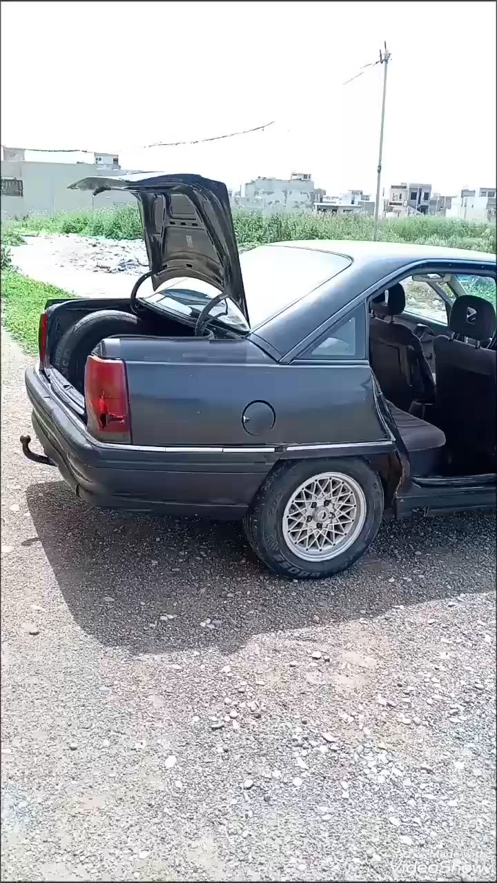 للبيع اوميكا حجم 20 موديل ٩١ رقم ألماني سنويه خضره منتهيه ٢٠١٨ بيها تبديل بابين جهة اليمين فقط
كير ومحرك شرط
شرط التحويل السعر ٢٧ وبيها مجال
العنوان موصل ***********
