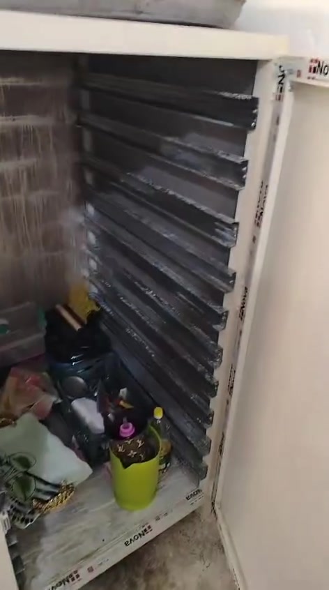 كاونتر للبيع نضيف واضح أمامكم أني مكلف بل نشر***********
