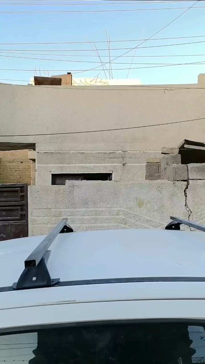 السلام عليكم ورحمة الله بيت 105 متر بالتراث البيت قديم ابيعه قطعه ارض قرب مدرسة التراث وبظهر المستوصف خدمات كاملة فرع حلو ومرتب وطابو صرف سكني مو زراعي  السعر 95 قابل للتفاوض *********** ابو سراج
