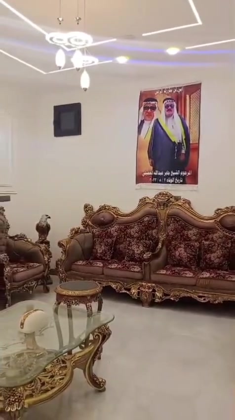 يالله.. اللهم صل على محمد وآل محمد
بيت للبيع المساحة ٤٥٠ متر بناء حديث جداجدا..  المكان حي الاسرى الزراعي شارع الدكتوره التبليط للاستفسار الاتصال على الرقم ***********

