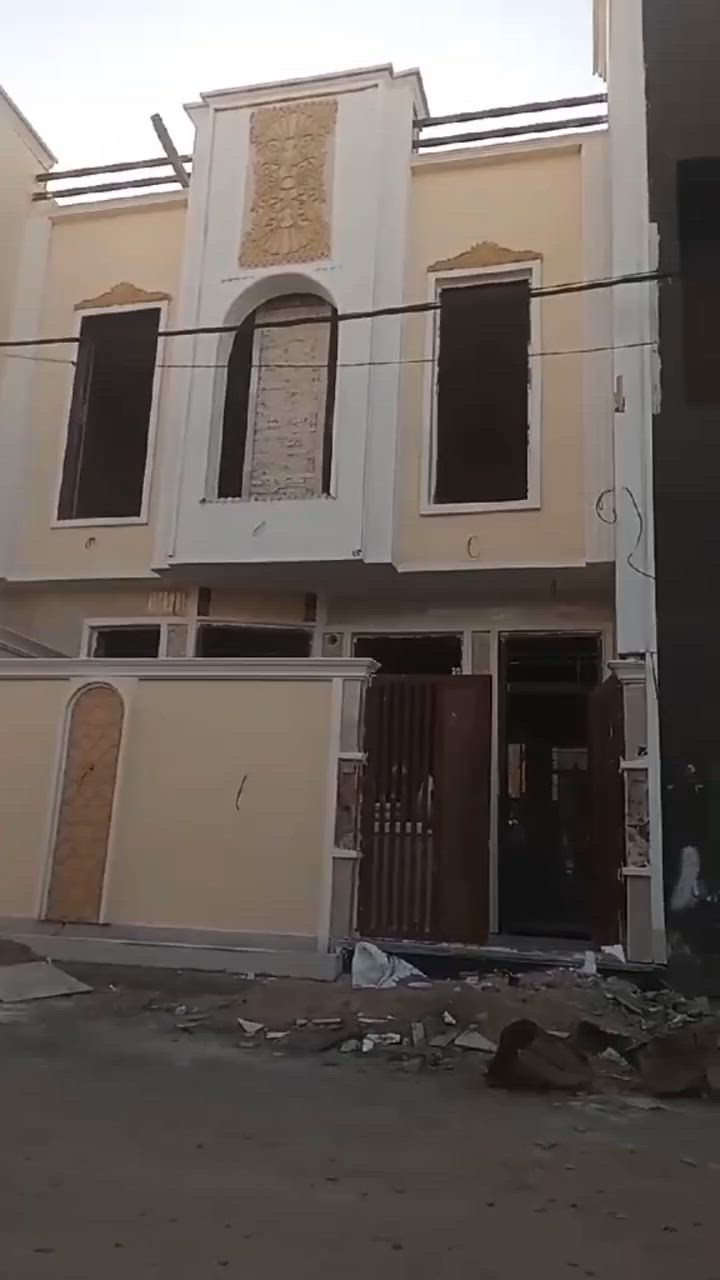 بسم الله الرحمن الرحيم . 
على برگة الله. عمل ...
1_ صبغ واجهيات خارجي بأنوع الصبغ والتحديد 
2 _ صبغ داخلي وتطبيك ازارات سيراميك ( الماده ) 
3 _ تنضيف وصبغ الشبابيك والبوب 
4_ عمل سقف ثانوي فلين فقط تطبيك ( ماده ) 
انوع الاصباغ الداخلي والخارجي بأدرة ( حسين علي ) 
رقم الهاتف /***********
واتساب/ ***********
