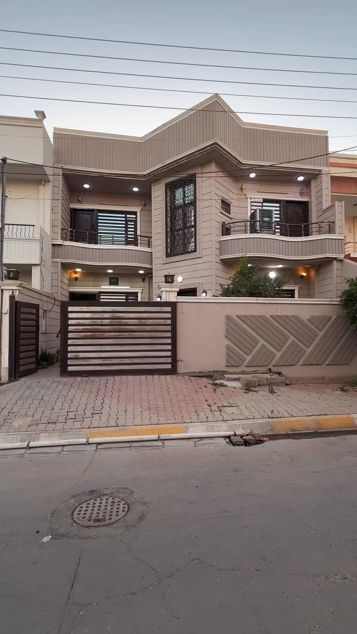 اعلان🔔دار للبيع بناء حديث سيراميك سقوف مغربية نظام التبريد المركزي ⚡️
#مساحة 200 متر طابقين 
#الموقع♦️كركوك منطقة 55 في المربع الذهبي✅
#يتكون الدار 🏠 
كراج ▪️ حديقة ▪️استقبال▪️مطبخ عدد 2 ▪️غرف منام عدد 4 ▪️صحيات عدد 2 ▪️حمام عدد 2
#السعر 195 مليون قابل للتفاوض💵
✅ احصل على منزل أحلامك معنا، نحن مكتب عقاري موثوق ومتخصص في تلبية احتياجاتك السكنية
لاتتردد في زيارتنا او الاتصال بنا •                                         👑جنة الامل للعقارات 👑
 📞***********  ابو جنة
📞 *********** ابو يوسف
 📞***********  احمد
الفرع الأول : دوميز منطقة ال 55 مقابيل #تانكي #دوميز
الفرع الثاني : حي الواسطي مقابيل #باب اللواء ٦١ وقرب # تقاطع #الاصدقاء
                    #صفحة #المكتب 
https://www.facebook.com/profile.php6&mibextid=ZbWKL
