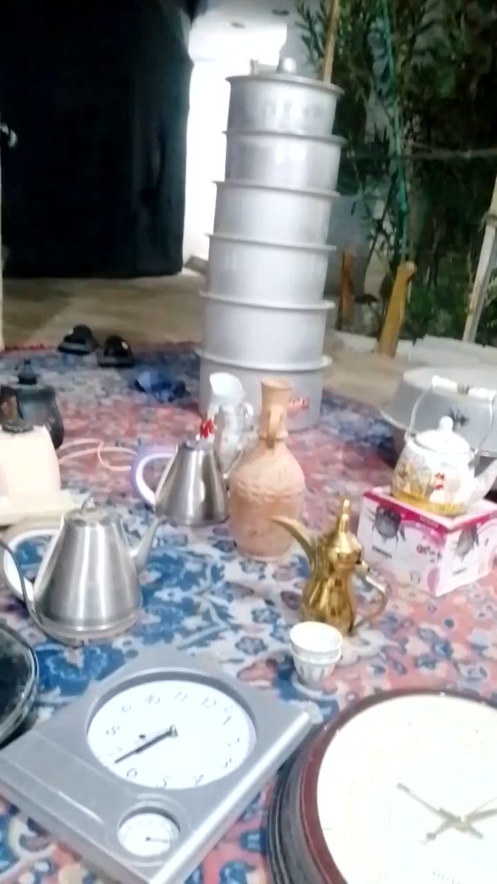 المكان كوت شارع النفط حي الجوادين  صاحب حاجه عنده مريض ومحتاج ***********
