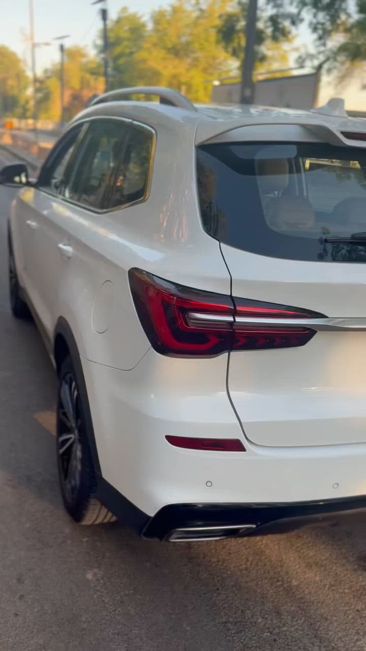 السلام عليكم من رخصة الادمن
ام جي Rx5 ٢٠٢٣خليجي ماشية ٤١ الف كيلو بدون صبغ بدون ضرر بيها فقط بارد كلش قليلي باب الخلفي وبعدها بالضمان مال الشركة بصمة بانوراما كاملة تبريد قطعتين محرك ١٥ توربو كامرات تخم تغيرات جدد كاملات سنوية ٢٠٢٨ تخلص السعر ١٣٢ وبيها مجال رقمها بغداد مكاني بغداد السعدون للاستفسار خاص او اتصال على ***********
