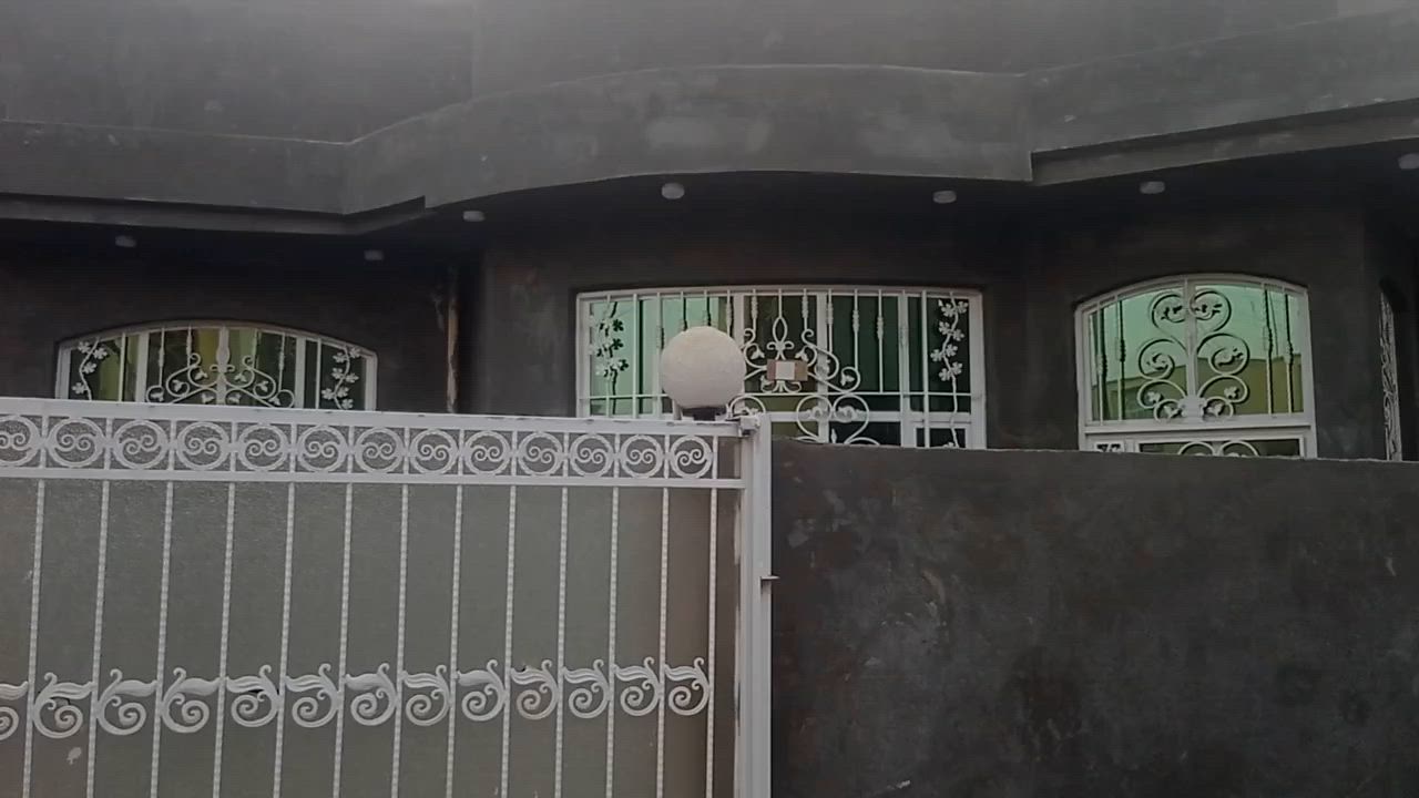الدار للبيع جنس العقار طابو زراعي سند ٢٥ باسم صاحبه المساحه ٢٠٨ م الموقع خلف ملعب البونصيف البناء حديث غرفتين نوم وصاله كبيره مع مطبخ مع مناور عدد ٢ البيت كامل من كل شي حاليا العقار فارع استلام المفاتيح عند المكاتبه موقع ممتاز تبليط مجاري الدار في نهاية فرع مغلق كل الجيران هم اولاد الولايه القدماء السعر ١٧٠ مليون للمزيد من المعلومات مراجعة مكتب ابو ازهر الجرياوي للعقار الجمعيه مقابل اسواق حاتم غازي للتواصل على الارقام التاليه
***********
***********
***********/////بالتوفيق إنشاءالله #للجميع
الدار للبيع جنس العقار طابو زراعي سند ٢٥ باسم صاحبه المساحه ٢٠٨ م الموقع خلف ملعب البونصيف البناء حديث غرفتين نوم وصاله كبيره مع مطبخ مع مناور عدد ٢ البيت كامل من كل شي حاليا العقار فارع استلام المفاتيح عند المكاتبه موقع ممتاز تبليط مجاري الدار في نهاية فرع مغلق كل الجيران هم اولاد الولايه القدماء السعر ١٧٠ مليون للمزيد من المعلومات مراجعة مكتب ابو ازهر الجرياوي للعقار الجمعيه مقابل اسواق حاتم غازي للتواصل على الارقام التاليه
