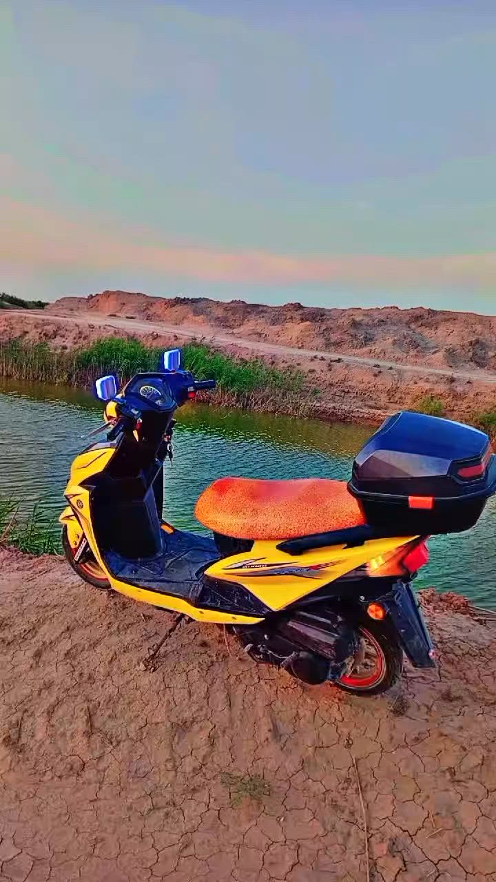 سلام عليكم دراجه البيع**دراجه نكر سلف لايت عالي وناصي اشاير 4/شغالات


**إذا كنت صاحب هذا الإعلان وتريد حذفه لأي سبب، رجاءا أرسل رسالة إلى الدعم الفني**