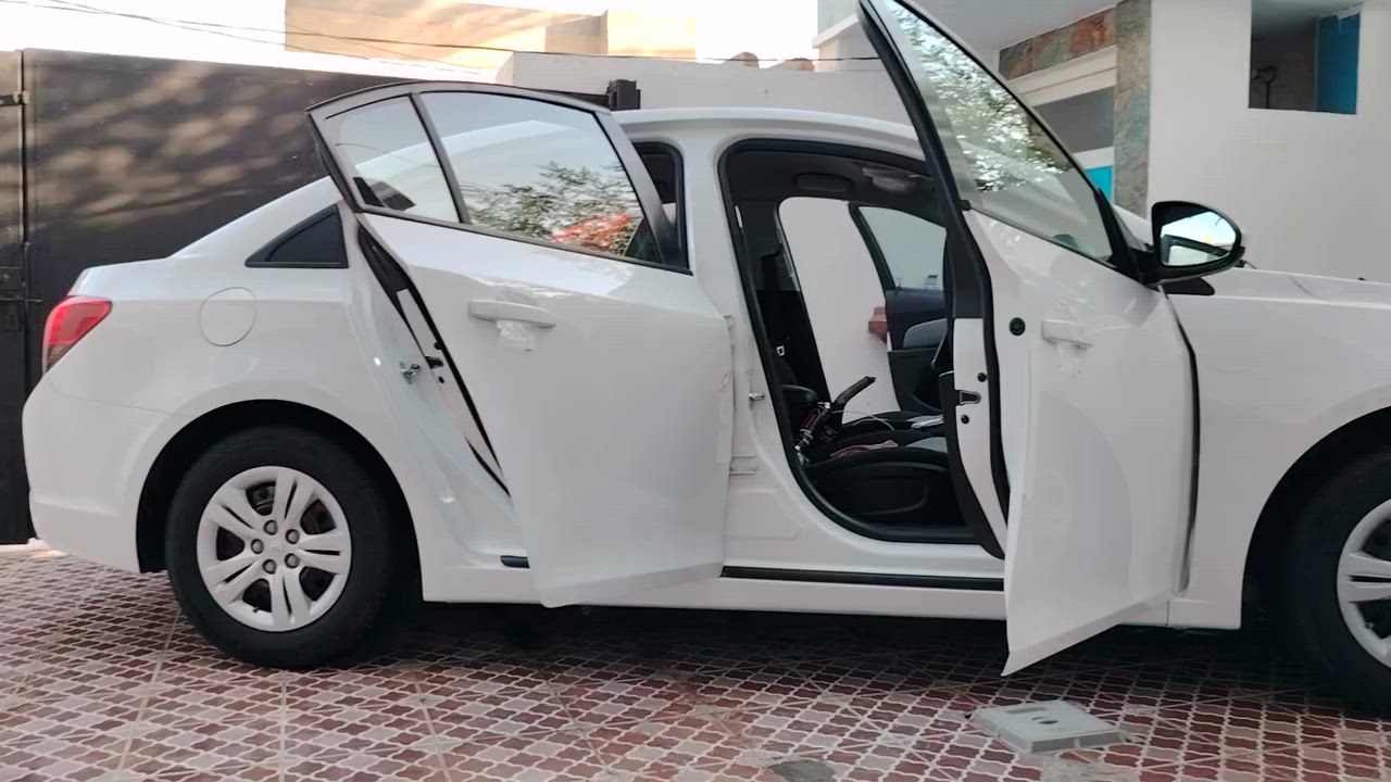 السلام عليكم
كروز موديل ١٣ خليجي محرك ١٨٠٠ ماشيه ١٣٧ الف جديده جدا بدون صبغ فقط بارد بالجامرلوغ الامامي السياره باسمي محرك كير صدر تبريد تخم تاير كلها بلاد شرط السياره لا جطلات ولا تحويرات شرط كلشي وضع شركة لايت زينون شاشة كاميرا مكاني ديالى


**إذا كنت صاحب هذا الإعلان وتريد حذفه لأي سبب، رجاءا أرسل رسالة إلى الدعم الفني**