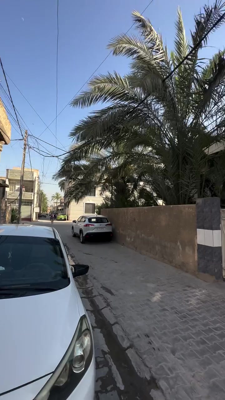 ***********

اذا ما عجبك العرض🏡 
اخذلك فره بالصفحة وشوف الي يفيدك🌀  
لا تحتار ببيعت بيتك مع  
مكتب احمد للعقار 
انطيني صور بيتك وتفاصيله ورقمك ومكانك وبخدمتك♦️ 

اذا جنت جاهز للشراء تفضل للمكتب ونوديك علي واذا ما عجبك نوديك على غيره 

عنوان المكتب:بغداد الدوره-الميكانيك-شارع الفورتات قرب مزاد ابو عمر مكتب احمد للعقار
