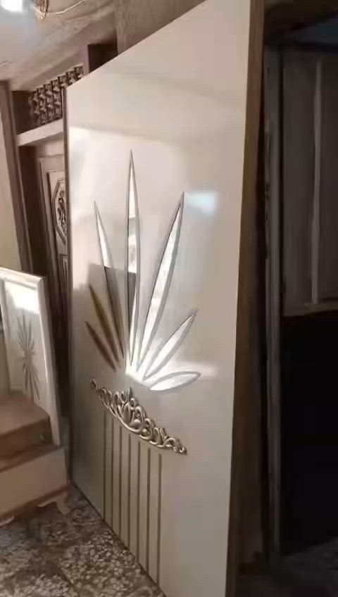 المواصفات 
أبواب ثنين سلايت كبار
جميع جراراتها اللي بيها سلايت كومديات ثنين وميز تواليت
السعر ٦٠٠وقابل للتفاوض ماكو مشكله
للتواصل 
***********

