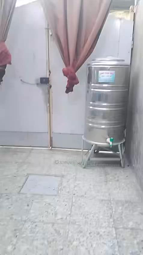 بيت مساحه ١١٢ متر حي طارق الوسط مقابيل فرع مدرسه برير بن خضير بفرع عالم الحليب او ثائر المضمد سعر ١١٥ وبي مجال بسيط طابق واحد استقبال معزوله وممر ومطبخ وغرفه نوم ومنور كبير وحمامات داخليه خارجيه متواجد  
‭ (***********) وا (***********‬)
