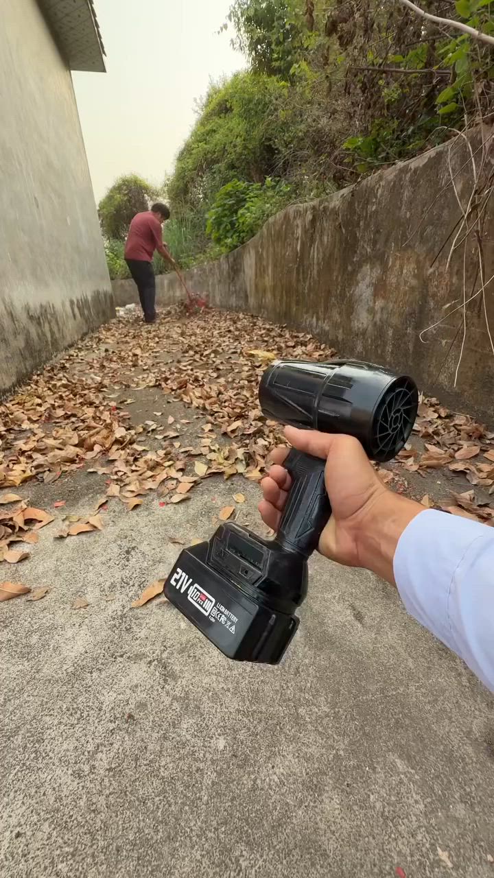 بلور شحن لاسلكي مع بطارية وشاحنة 🍂

💨 قوة نفخ عالية لتنظيف الأتربة والأوراق بسرعة وكفاءة
🔋 يعمل على بطارية قابلة للشحن لحرية حركة كاملة
⚡ يأتي مع بطارية وشاحنة جاهزة للاستخدام
🛡️ هيكل متين ومضاد للصدمات لتحمل الاستخدام اليومي
👌 تصميم مريح وخفيف الوزن وسهل الحمل
🏠 مناسب للمنزل، الحديقة، المحلات وورش العمل

💰 السعر: 15,000 دينار فقط
🚚 التوصيل: 5,000 دينار


**إذا كنت صاحب هذا الإعلان وتريد حذفه لأي سبب، رجاءا أرسل رسالة إلى الدعم الفني**