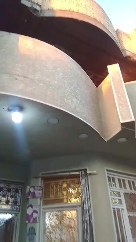 @إشارة بيت طابو صرف في ام الاكبر والغزلان مساحته 150متر قرب حسينيه كتاب وعتره  ثاني فرع على شارع العام سعر على 
رقم الهاتف ***********
