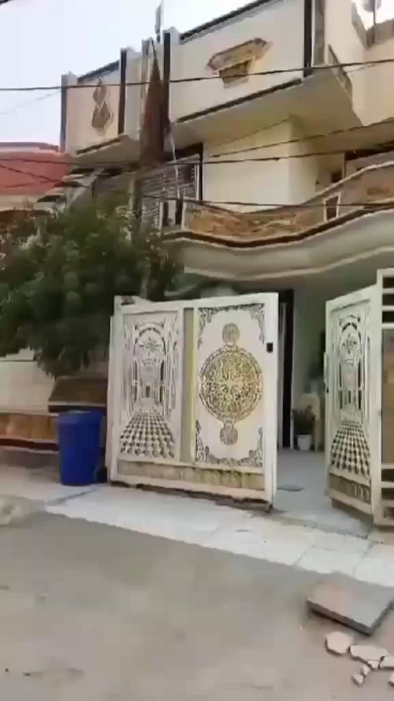 يالله
دار للبيع حله /البكرلي  مقابل محطة الغاز اول شارع يمين  مساحه 200 متر واجه 10 نزال 20 
طابقين كل طابق بي غرفتين نوم4×5
وصاله وهول داخلي ومطبخ ومجمع صحيات بالاضافه الى حديقه وكراج سيارة كبير وصحيات خارجيه 
الطابق الثاني معزول بدرج خارجي المشتري يكدر ياجره وحسب رغبه المشتري 
مجموع  4 غرف نوم ثنين جوه وثنين فوك+صالتين +مطبخين +مجمعات صحيه 2 
طابو زراعي موقع مميز خلف روتانا الموبايل  الشارع التجاري  للاستفسار اكثر الاتصال 
***********
