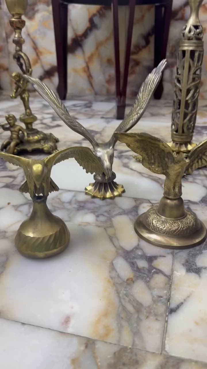 مجموعه نحاسيات مباخر قياس ٧٥ سم و٦٤ و٦٣ سم  ٨ قطع سعر الكل ٥٥٠ الف قفل


**إذا كنت صاحب هذا الإعلان وتريد حذفه لأي سبب، رجاءا أرسل رسالة إلى الدعم الفني**