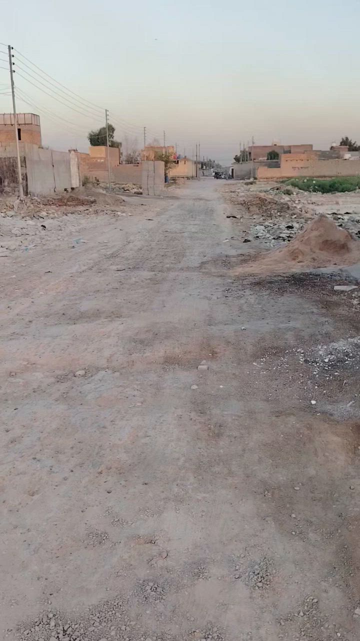 السلام عليكم قطعه ارض للبيع 300 متر
واجه 25 نزال 12
((  السعر 13 مليون وبيه مجال )) عنوان بغداد سبع قصور شارع قاسم الوكيل ☎ ***********
