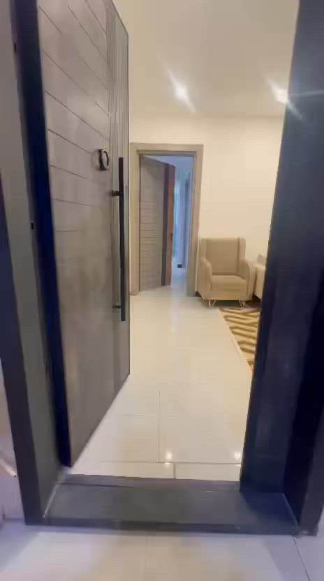 🏡 شقة مؤثثة بالكامل للإيجار في المنصور
✨ تحتوي على:
🛏️ غرفتين نوم
🛋️ صالة
🍽️ مطبخ
🚿 صحيات

✅ مؤثثة بالكامل
✅ أثاث مودرن وحديث
📍 الموقع: المنصور – خلف مول المنصور مباشرة

💰 سعر الإيجار: 1200$

📞 للاستفسار والتواصل:***********
