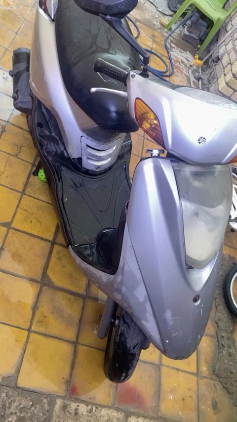 دراجه ابريز حيل نضيفه مكينه ناعم وشلعه ومعدل عوزهه بس لايت كهربايات يعني سلف شغل هندر شغل دراجه مختمه ختم واحد كلهه ولله دراجه مال رمبه وسعر 350ومكان بغداد الحسنينه ***********متوجد وتساب
