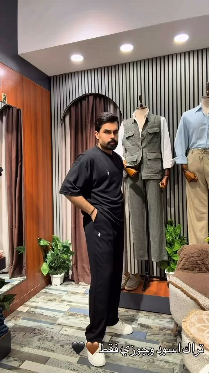 تراك بولو لونين 
الخامه بارده صيفيه 
من s لل xxl

 

عنوانا:- الدوره شارع الصحه جنب مطعم شمس بركر 

توصيل متوفر ***********

……

#ترند #اكسبلور_فولو #ملابس #مشاهير #العراق

