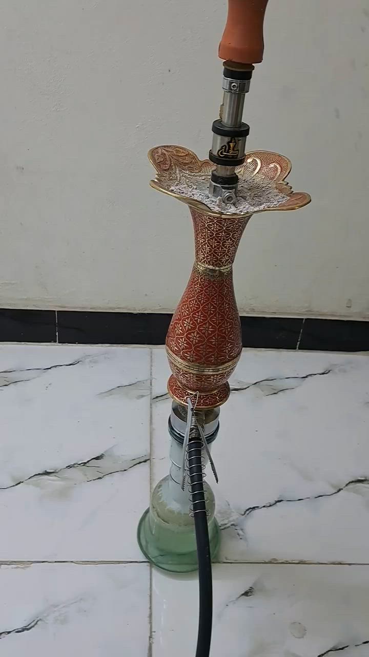نركيله بابلي طه اصلي حجم وسط
سعر 75 الف ***********
