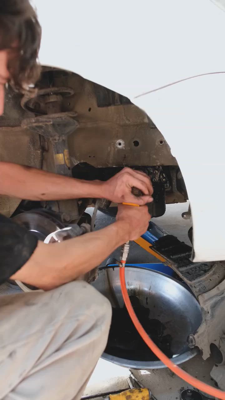 🚗🔥 مو كل سيارة تدخل الورشة تحتاج تصليح... مرات تحتاج شخص يفهمها.

إذا تحس أداء سيارتك مو مثل قبل، أو أكو صوت غريب، أو صرفية زايدة...
لا تنتظر العطل يكبر.

في انجن للفيتر وخدمات السيارات نوفرلك خدمة احترافية، فحص دقيق، وصيانة تخلي سيارتك ترجع بأفضل حال.

🔧 فيتر عام لجميع السيارات
🔧 كشف وتشخيص الأعطال باحدث الاجهزة
🔧 صيانة وخدمات متكاملة
🔧 شغل مضمون وخبرة حقيقية

📍 بغداد - شارع الربيع - مقابل مستشفى الشرق الأوسط
📞 ***********

انجن للفيتر وخدمات السيارات
لأن راحة بالك تبدأ من سلامة سيارتك. 🚘✨

#انجين_للفيتر_وخدمات_السيارات #فيتر_عام #صيانة_سيارات #اعطال_السيارات #بغداد #شارع_الربيع #خدمات_السيارات #ورشة_سيارات
