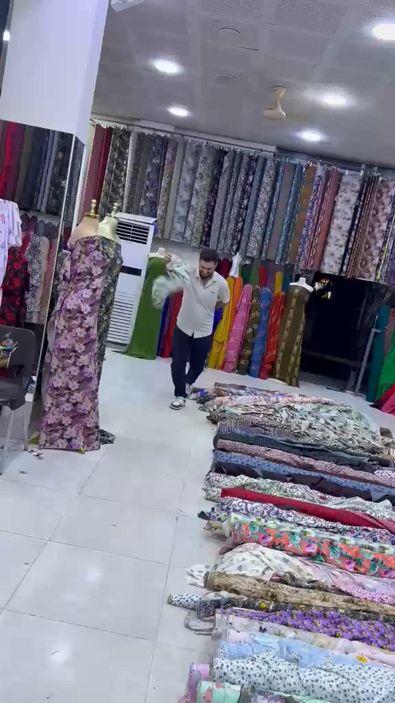 تنزيلات سعر القطعه 3500 كشمير +كشمير كابوي خاص للقمصان + ستن جاكار + كريشه يوجد لدينا توصيل جميع محافظات العراق للحجز والاستفسار على الرقم *********** 
عنوان كركوك حريه سايدين دائره الكهرباء قرب حديقت هةيفار
