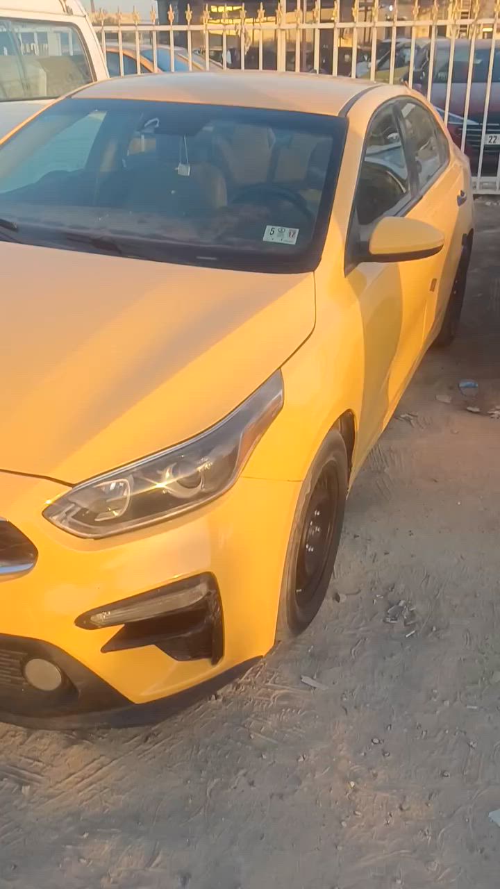 كيا فورتي موديل 2019 حادث فقط جاملغ امامي بدون ارباك السعر 120 وبيه مجال *********** المكان كربلاء سياره بسمي
