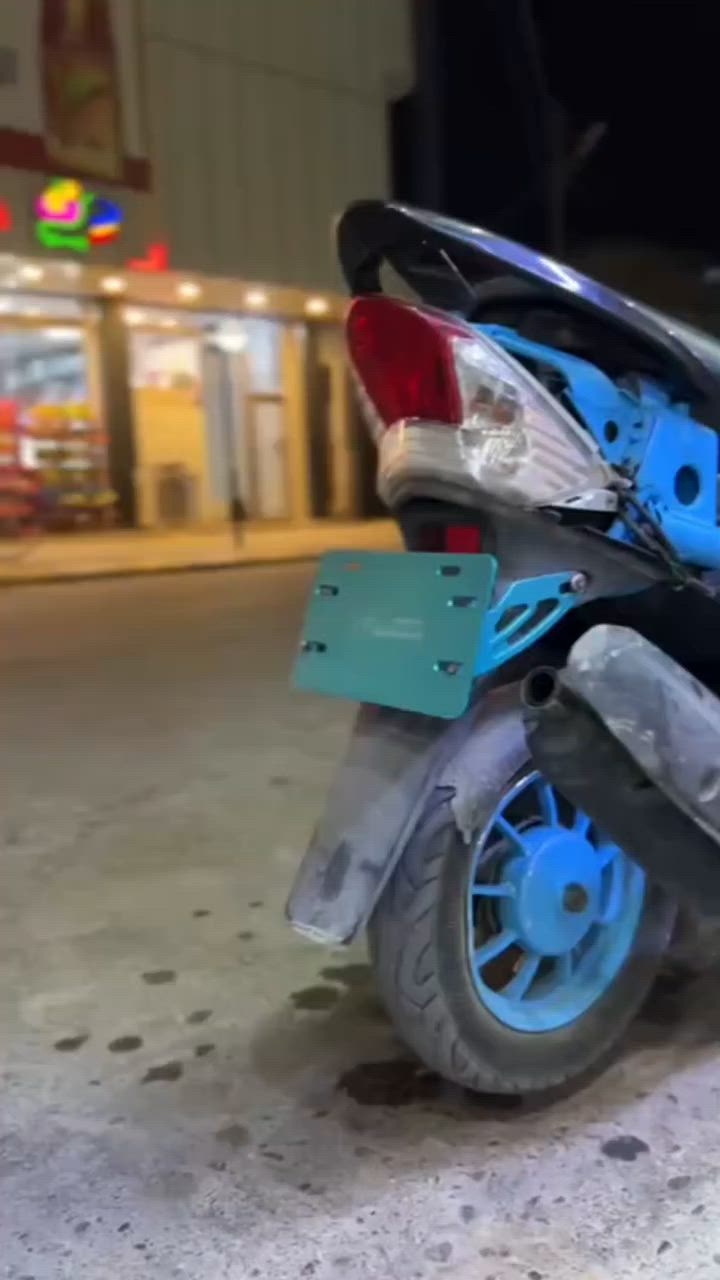 للبيع دراجه كامله من كلشي كفرات كامله كهربائيات شغاله سلف هندر بأي وقت بوشه 55اول فتحها مكينه ناعمه بيها تزويد خارجي شي خفيف للستفسار.. ***********

