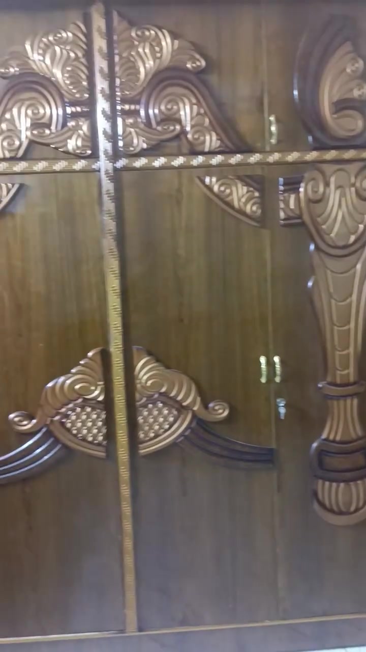 السلام عليكم غرفه اخشاب للبيع
***********
