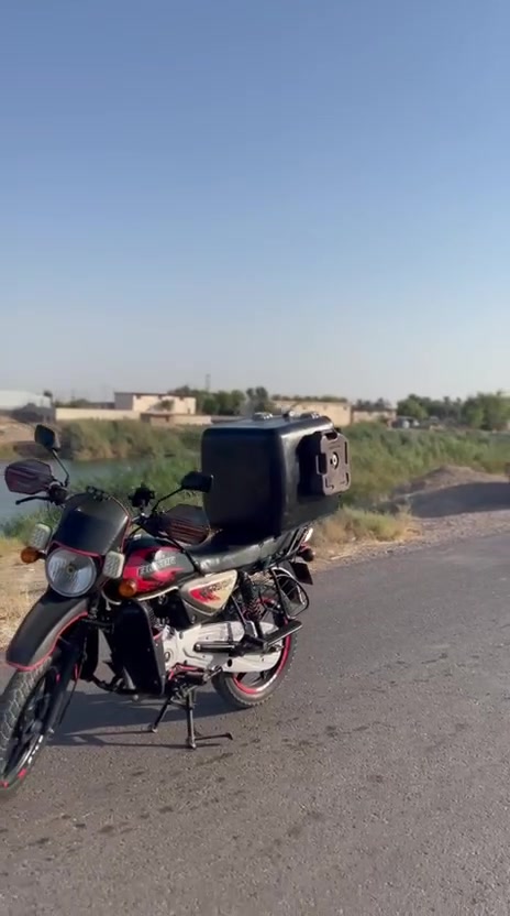 السلام عليكم  شباب بوكسر ٢٣ كفاله عامه بس الصندوك مو وياه عارضه ب ١٣٥٠ وبيه مجال حك الجيه مكاني بغداد قرب جسر الدوار ***********
