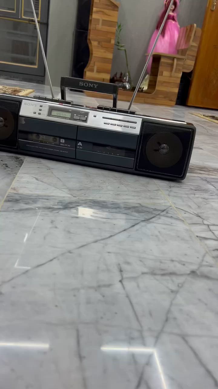 للبيع سعر خاص سوني صنع كوري حفر وزن ثقيل صوت ونقاؤه روعه


**إذا كنت صاحب هذا الإعلان وتريد حذفه لأي سبب، رجاءا أرسل رسالة إلى الدعم الفني**